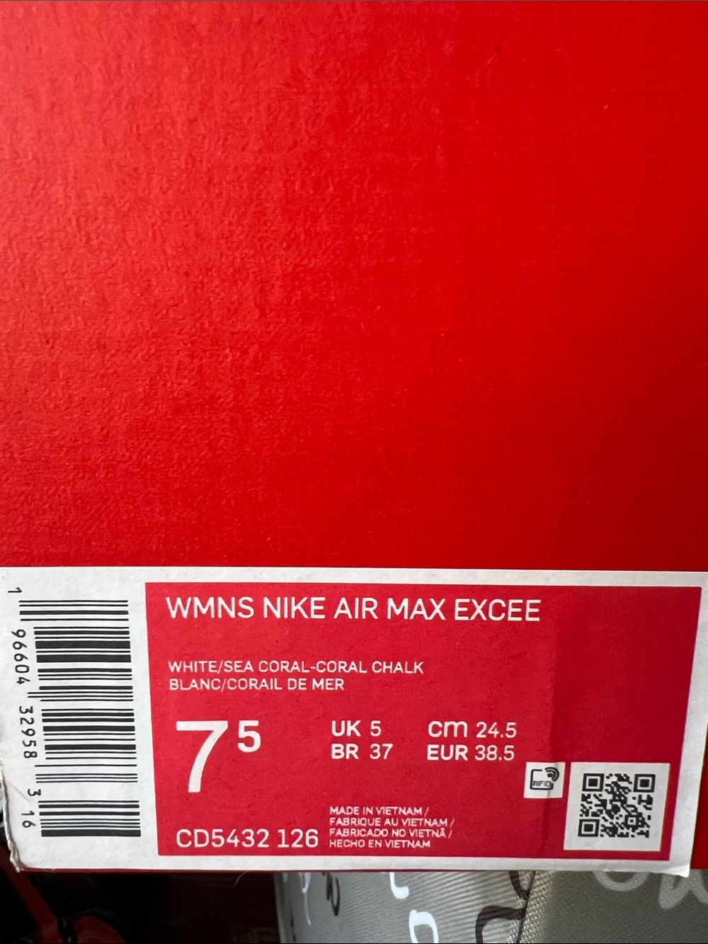 Women’s Nike Air Max Excee - Picture 7 of 7